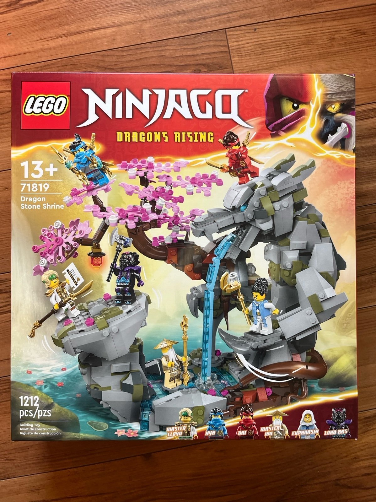 NIB LEGO 71819 Ninjago Shrine Dragons Rising