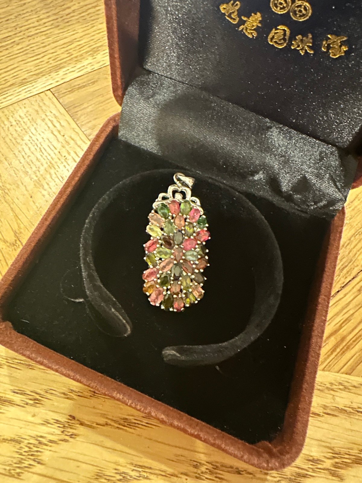 Handmade emerald pendant. Jade, colourful.