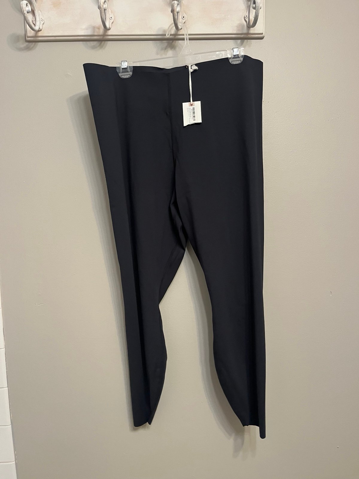 Good American Bonded Waist 7/8 Leggings in Black. NWT. Women’s plus size 4X