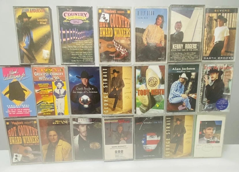 20 Country Cassette Tapes Lot ( Garth Brooks/Billy Dean/Toby Keith/George Stra..