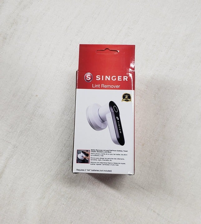 Battery Powered Compact Portable Clothes Lint Remover Fabric Shaver Singer New Battery Powered Compact Portable Clothes Lint Remover Fabric Shaver Singer New