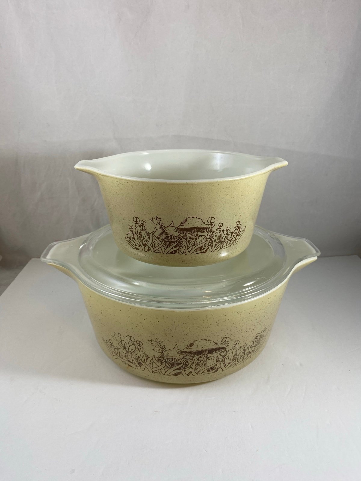 PYREX Forest Fancies Mushrooms Casserole 475-B 473-B Brown Set