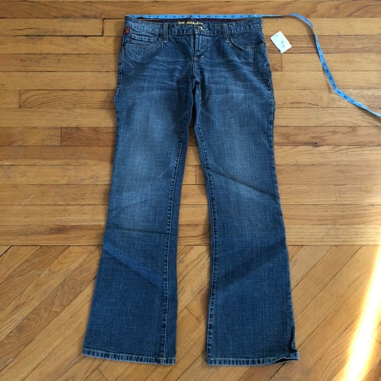 Boot cut low rise jeans size 9/10