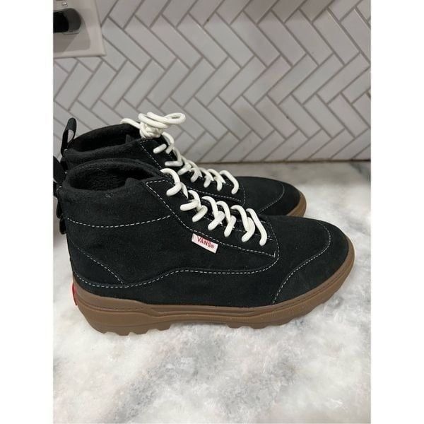 Women's Vans Colfax Boot MTE-1 Leather Shoes in Black, Size 5