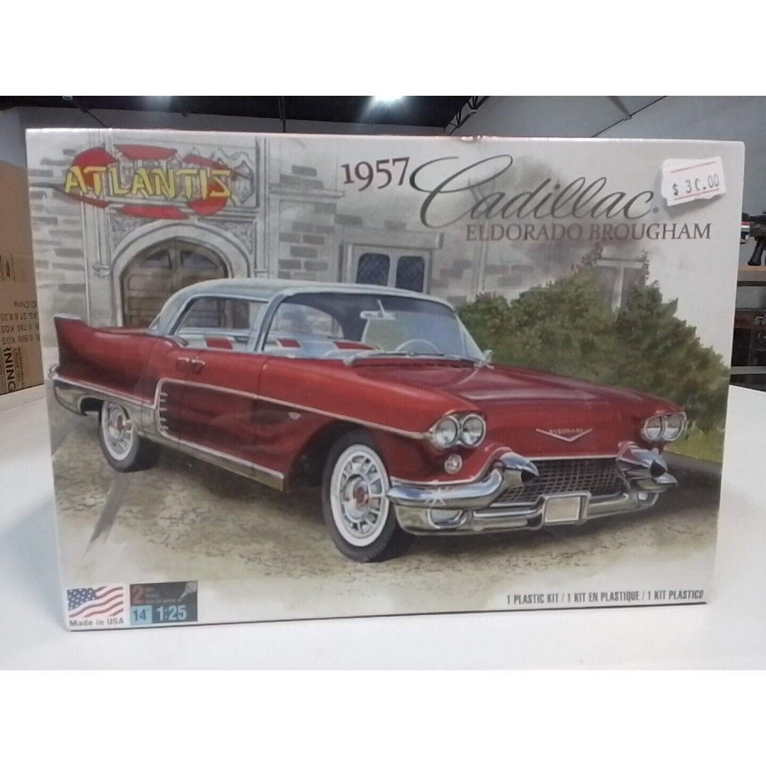 Atlantis 1957 Cadillac Eldorado Brougham 1/25 Model Kit