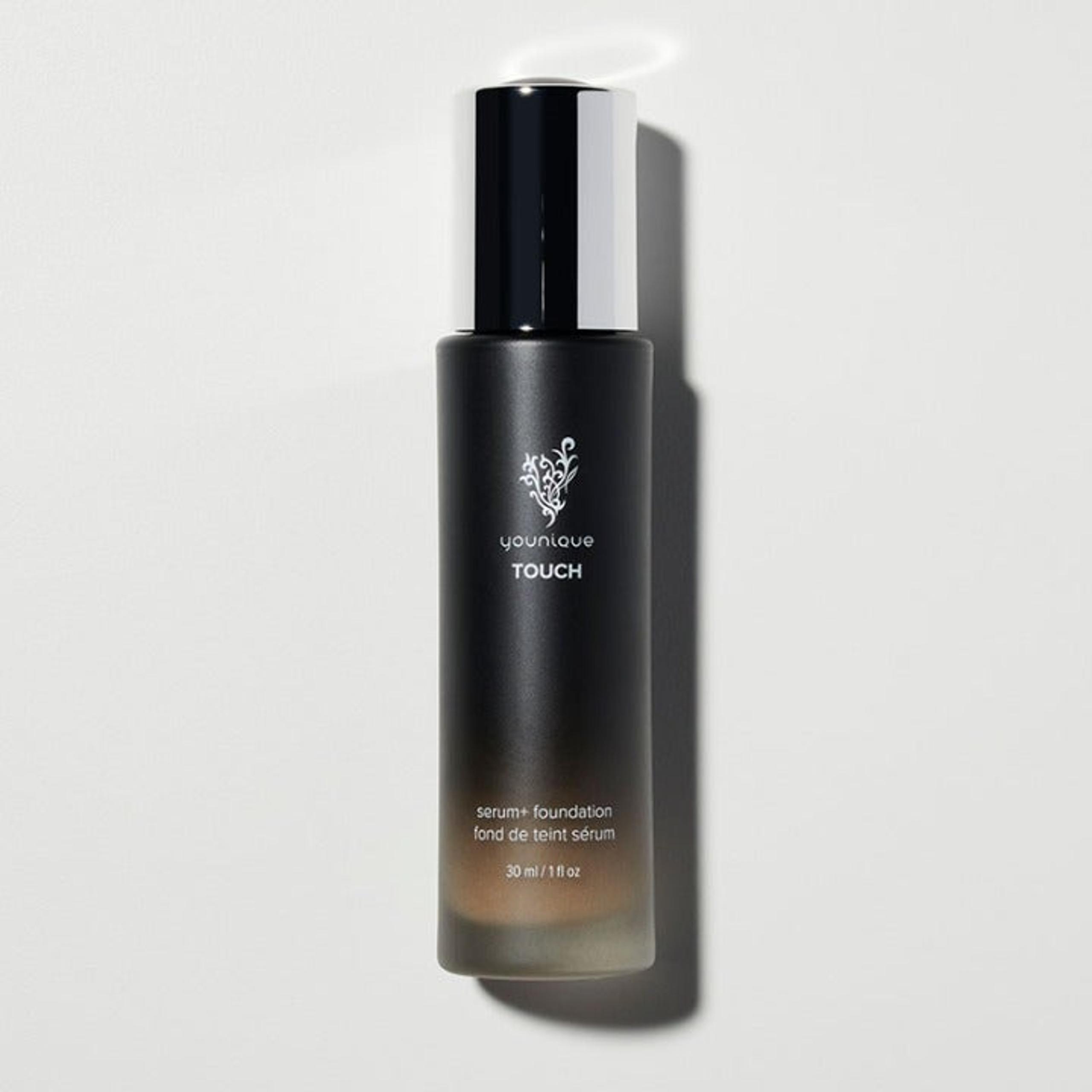YOUNIQUE TOUCH serum+ foundation in Lace Brand New in Box