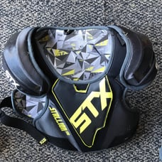 Lacrosse shoulder pads