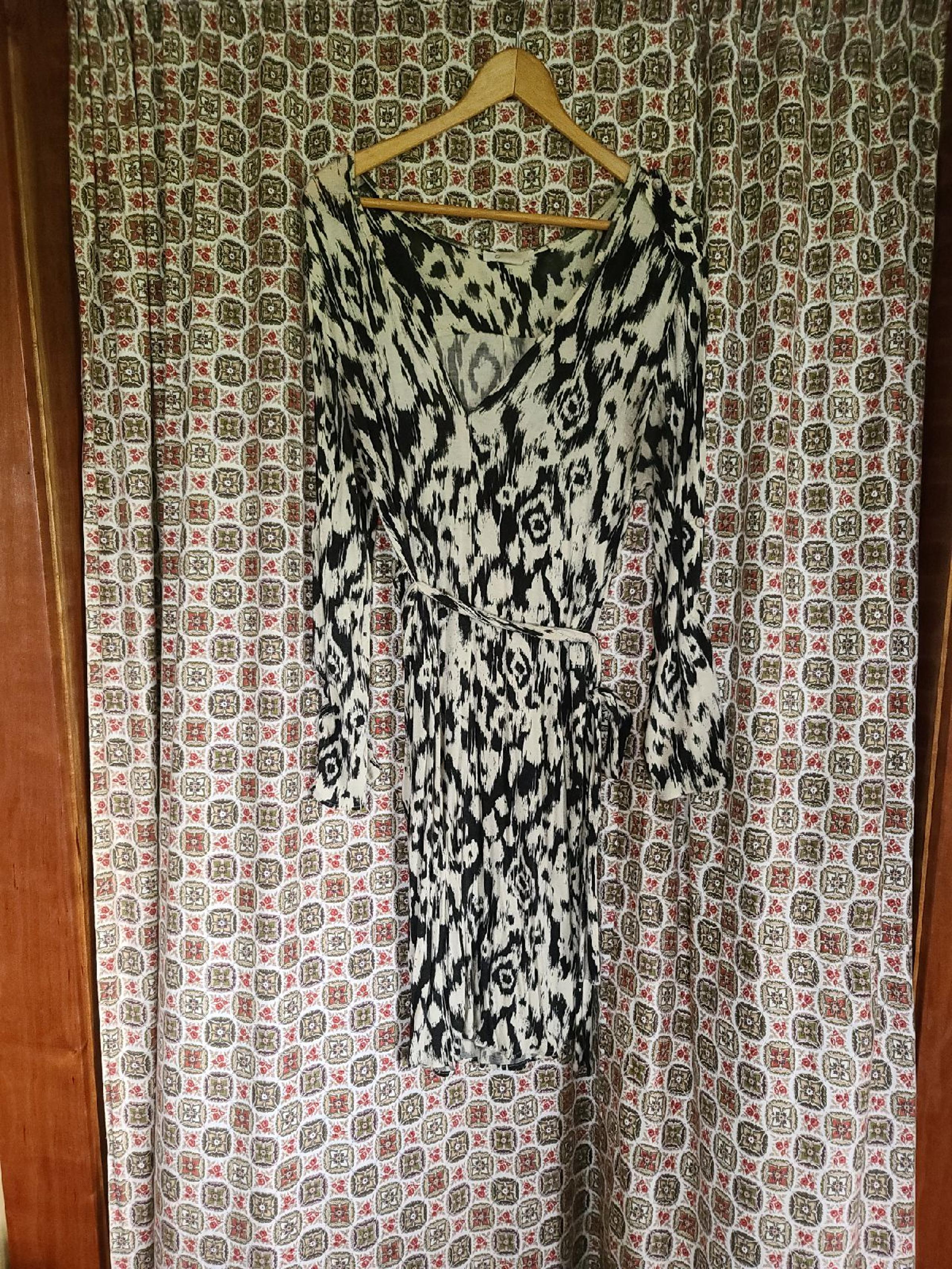 xs everly grey maternity dress guc