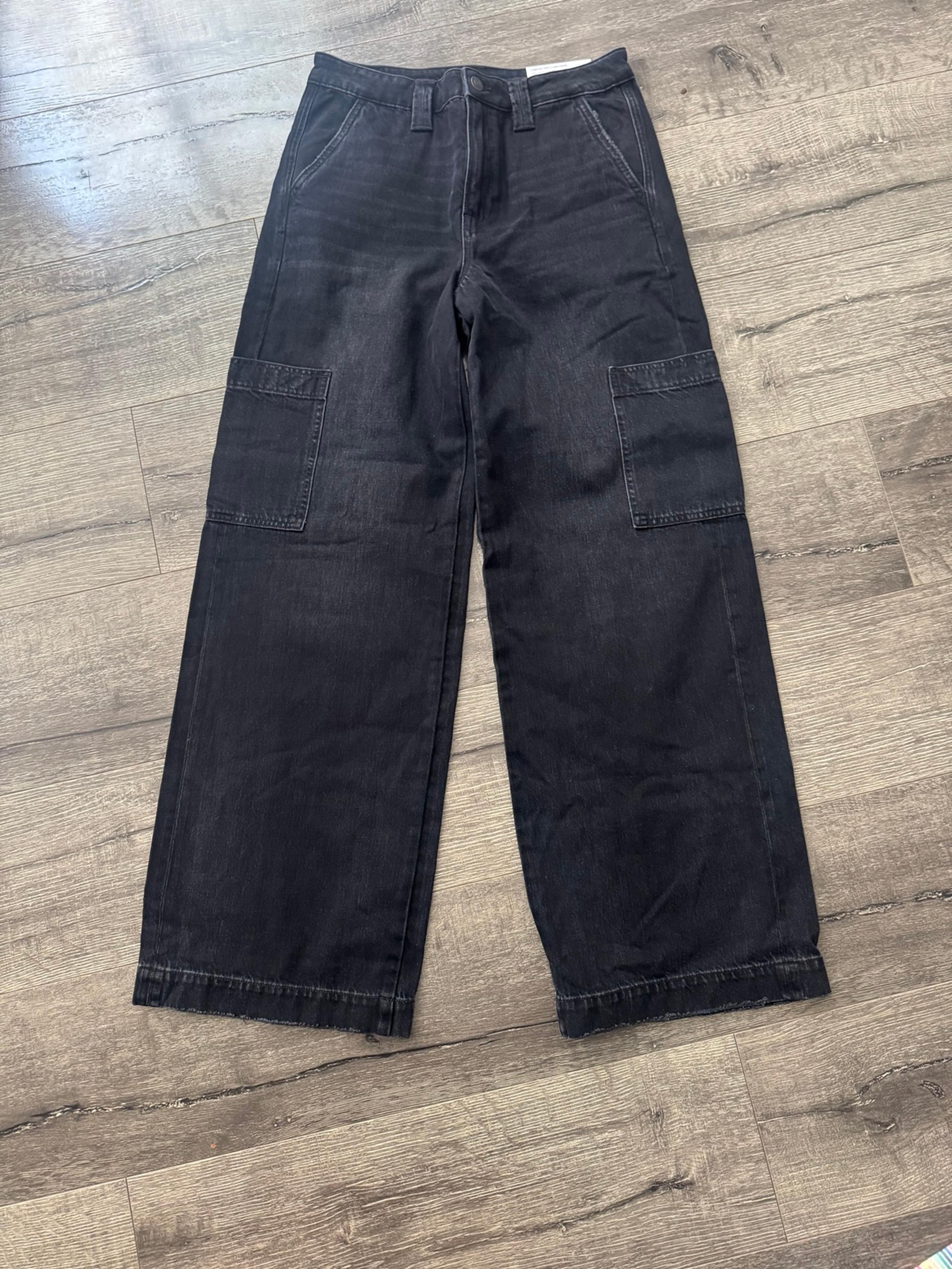 American Eagle high rise baggy wide leg cargo jeans