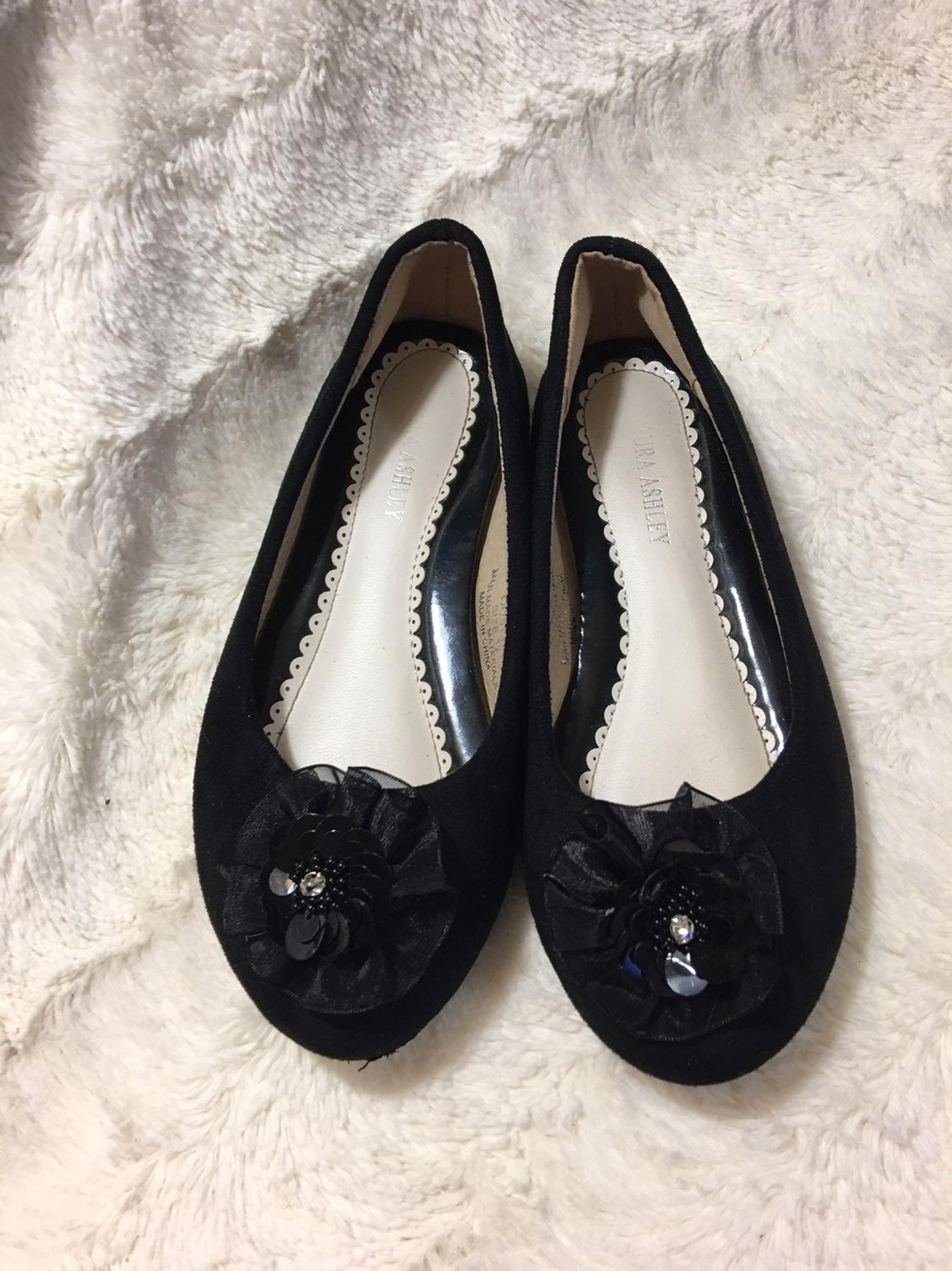 Laura Ashley Shoes-girls 12