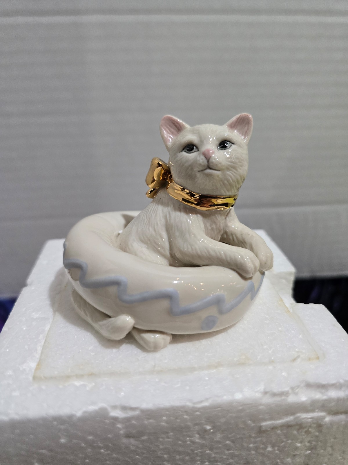 Vintage Lenox Kitty By The Sea Cat Porcelain Figurine