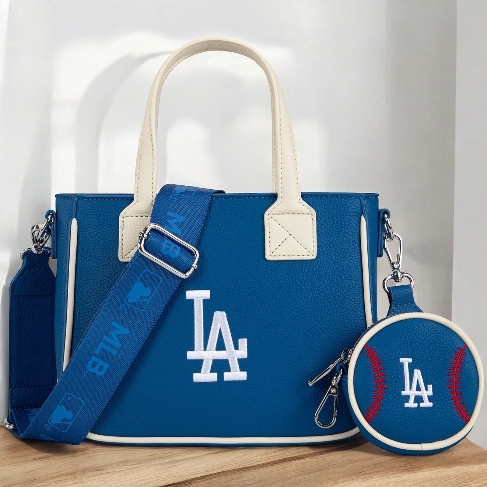 MLB LA Dodgers Blue Tote/Crossbody w/ Coin Pouch *NEW in Package*