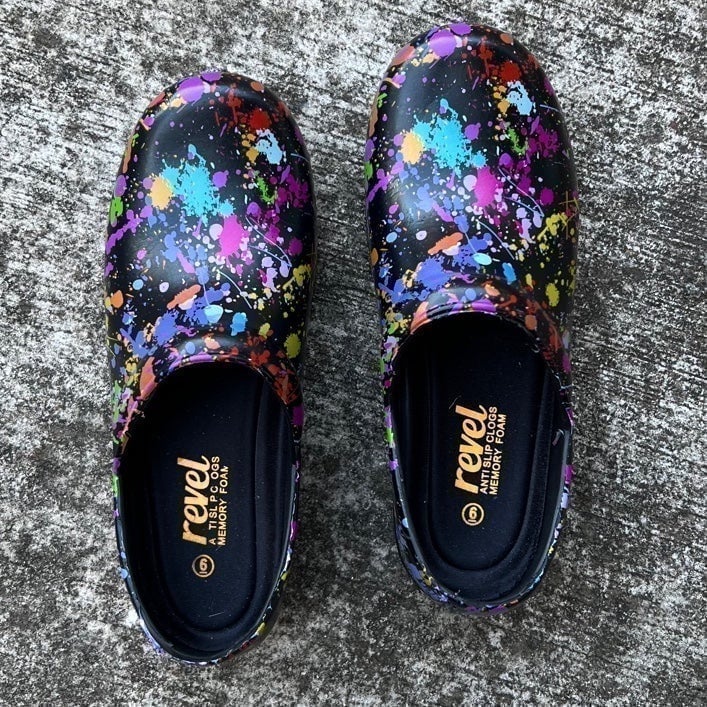 Revel Women's Anti Slip Clogs Memory Foam Multicolor Paint Splatter Size 6