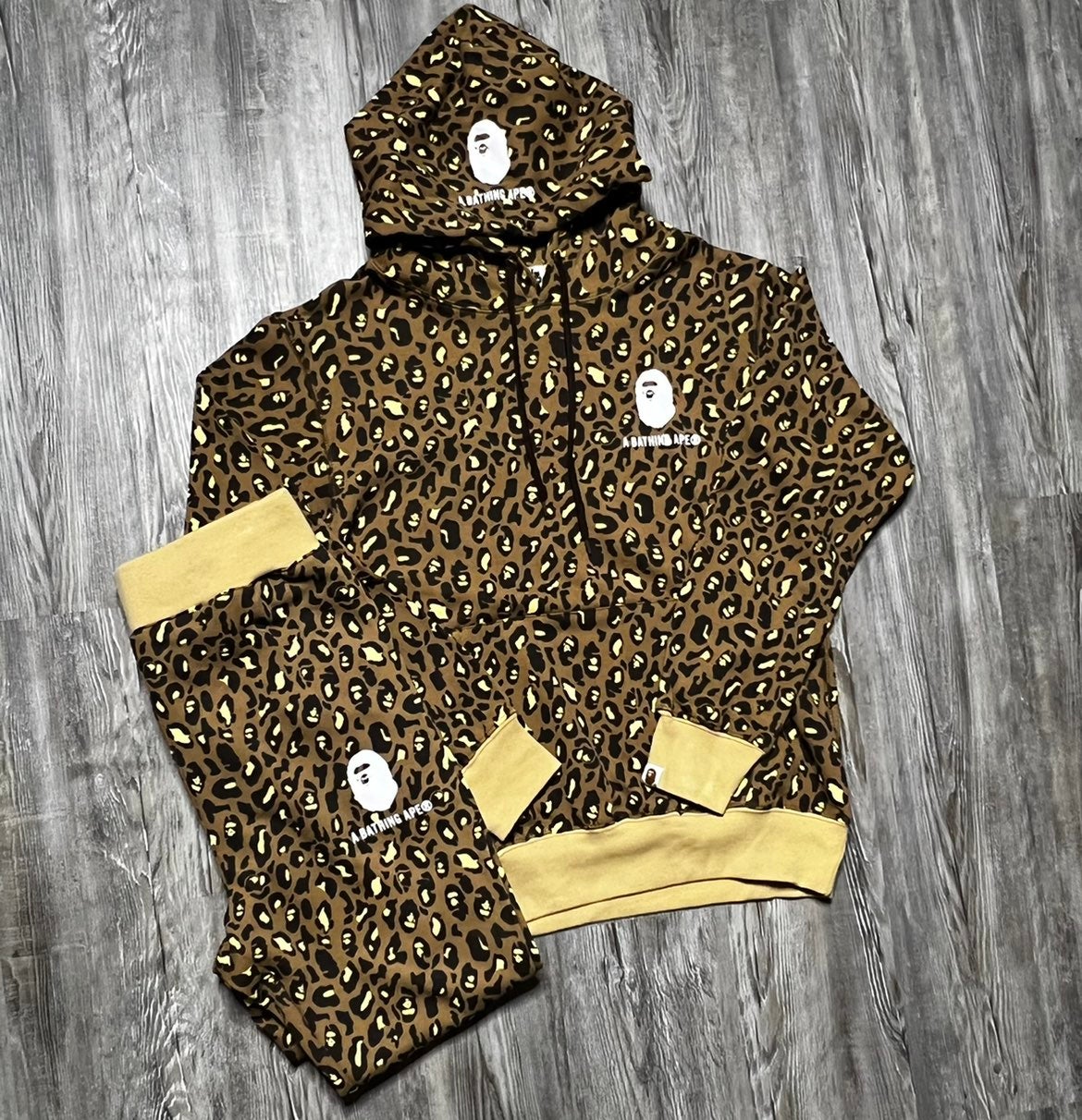 A BATHING APE BAPE LEOPARD SET SIZE XXL
