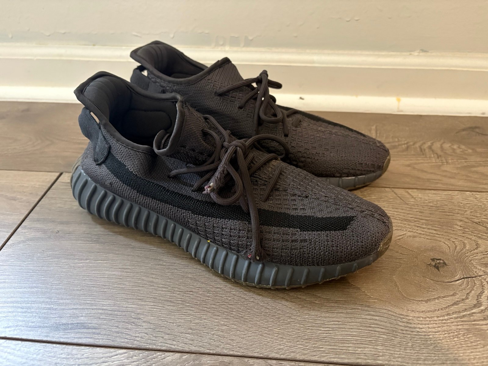 Yeezy 350 V2 Boost Cinder