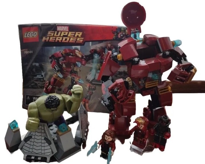 LEGO Marvel Super Heroes: The Hulk Buster Smash (76031)