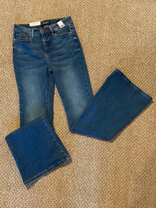 Stretchy Flare Leg Jean