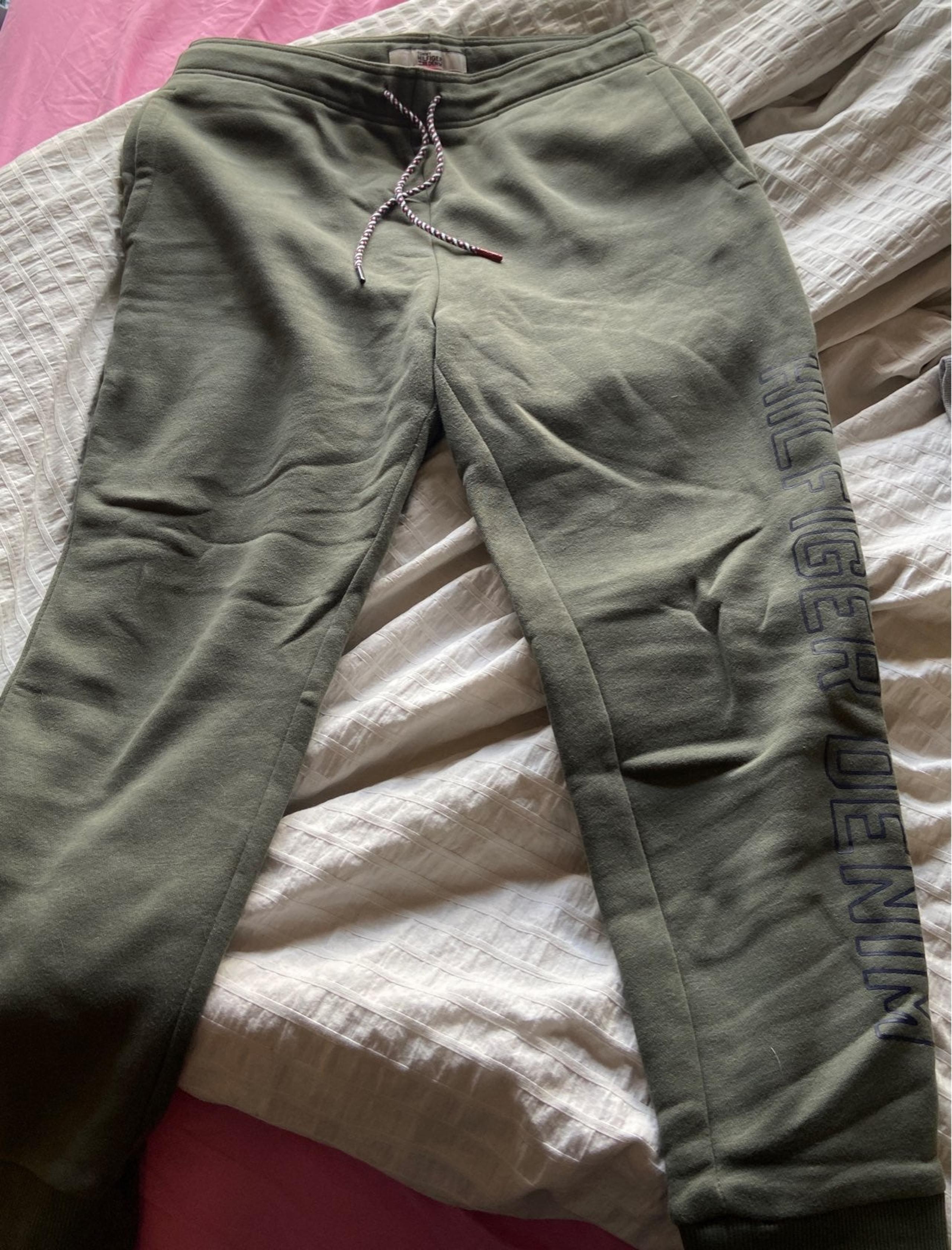Tommy hilfiger joggers