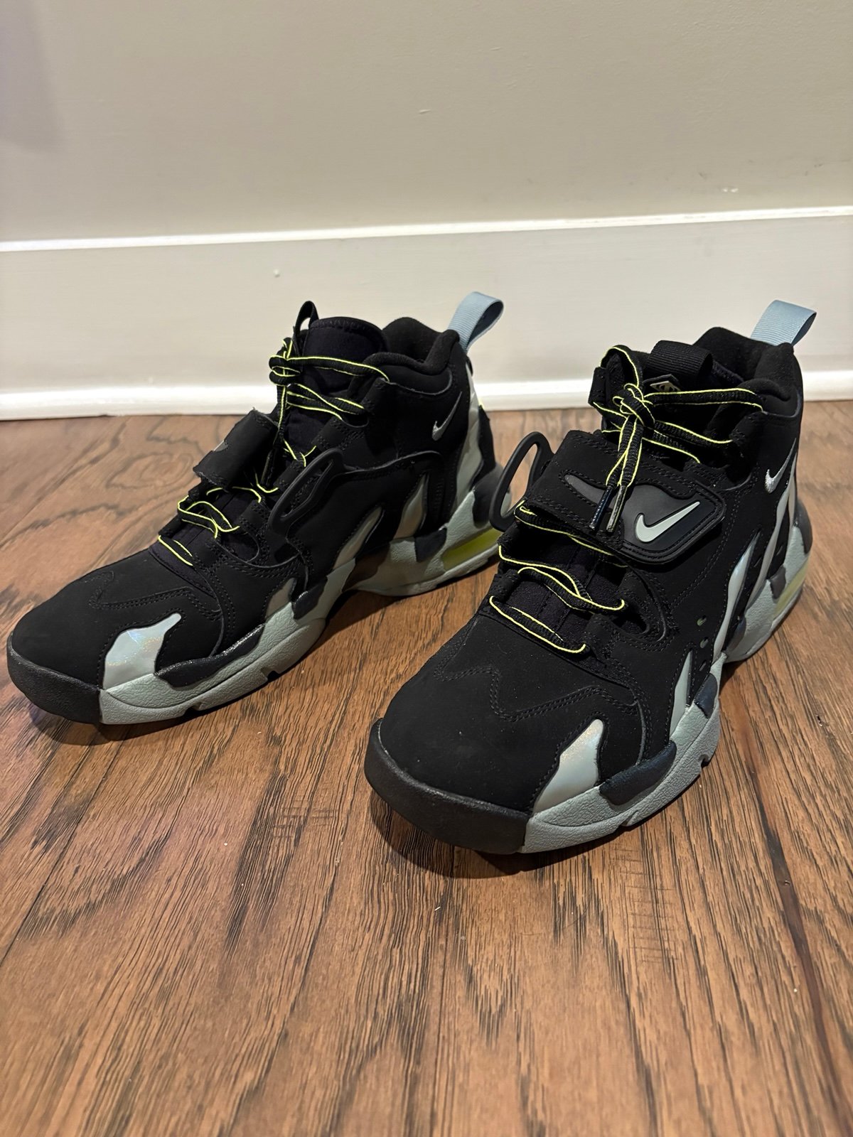 Size 10.5 - Nike Air DT Max ’96 2013 Black Neon Yellow Deion