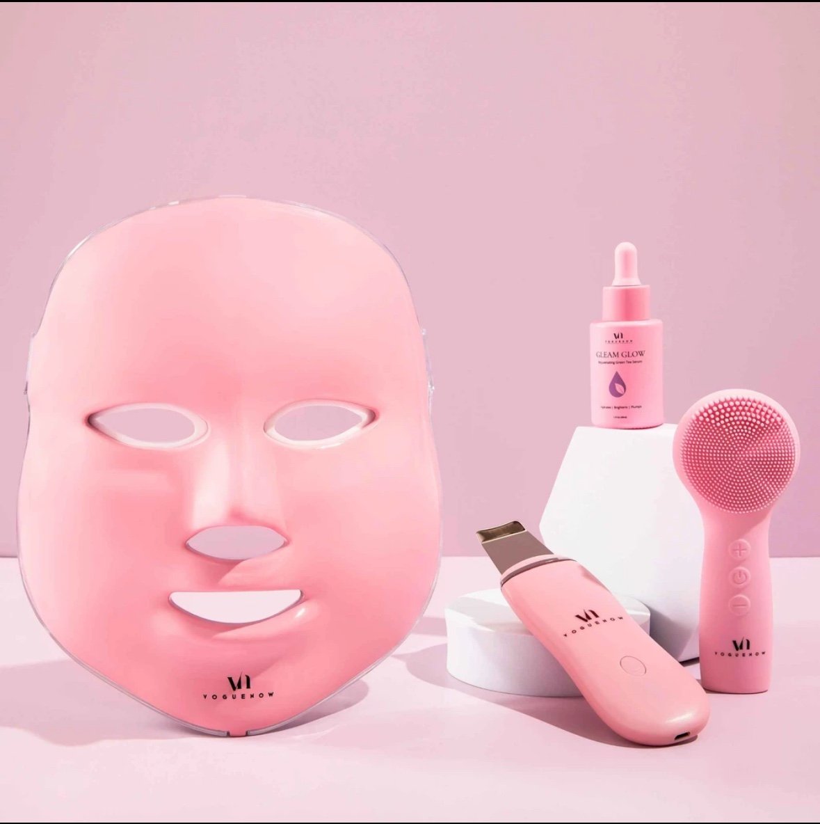 VOGUENOW DermGlo LED Face Mask Light Therapy Spa Kit