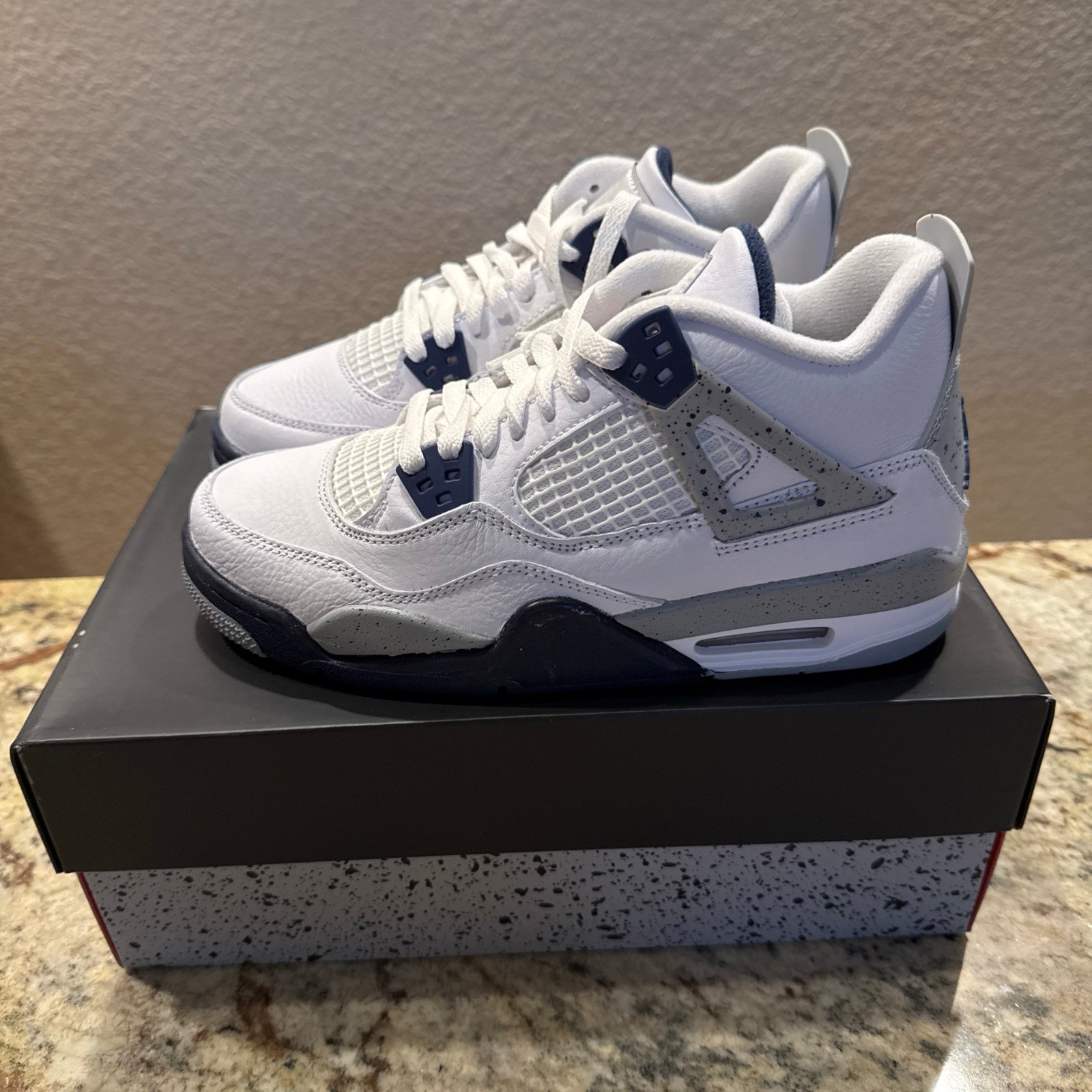 Nike Air Jordan 4 Retro (GS) Midnight Navy Size 7Y 408452-140 Brand New