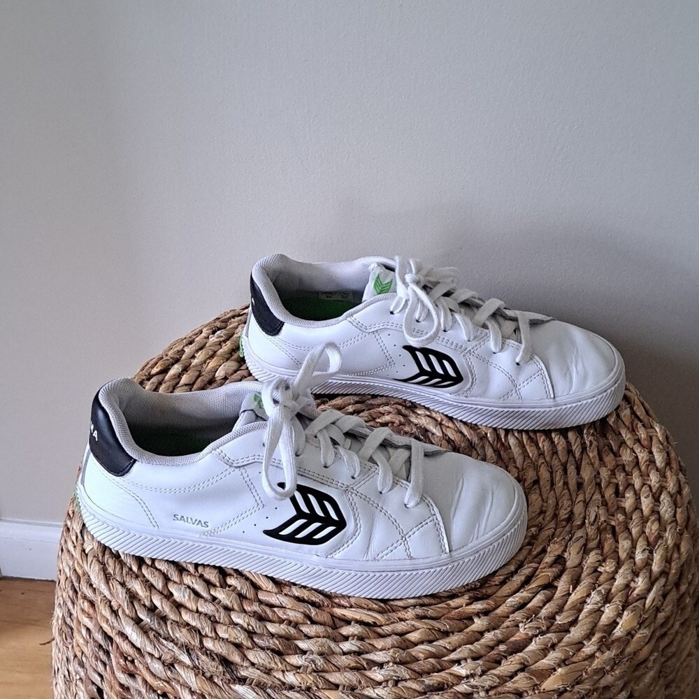 Cariuma Unisex Salvas White/Black Leather Casual/Athleisure Low Sneakers W8.5/M7