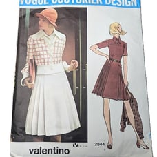 UNCUT 14/36 Vintage Vogue Couturier Design 2844 Sewing Pattern Valentino Dress