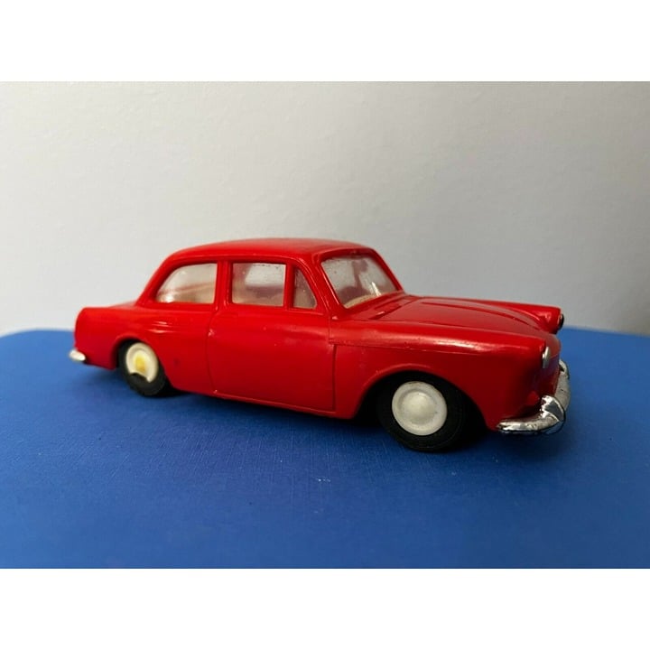Vintage Clifford Volkswagen VW 1600 Plastic Hong Kong Friction toy Car red rare!