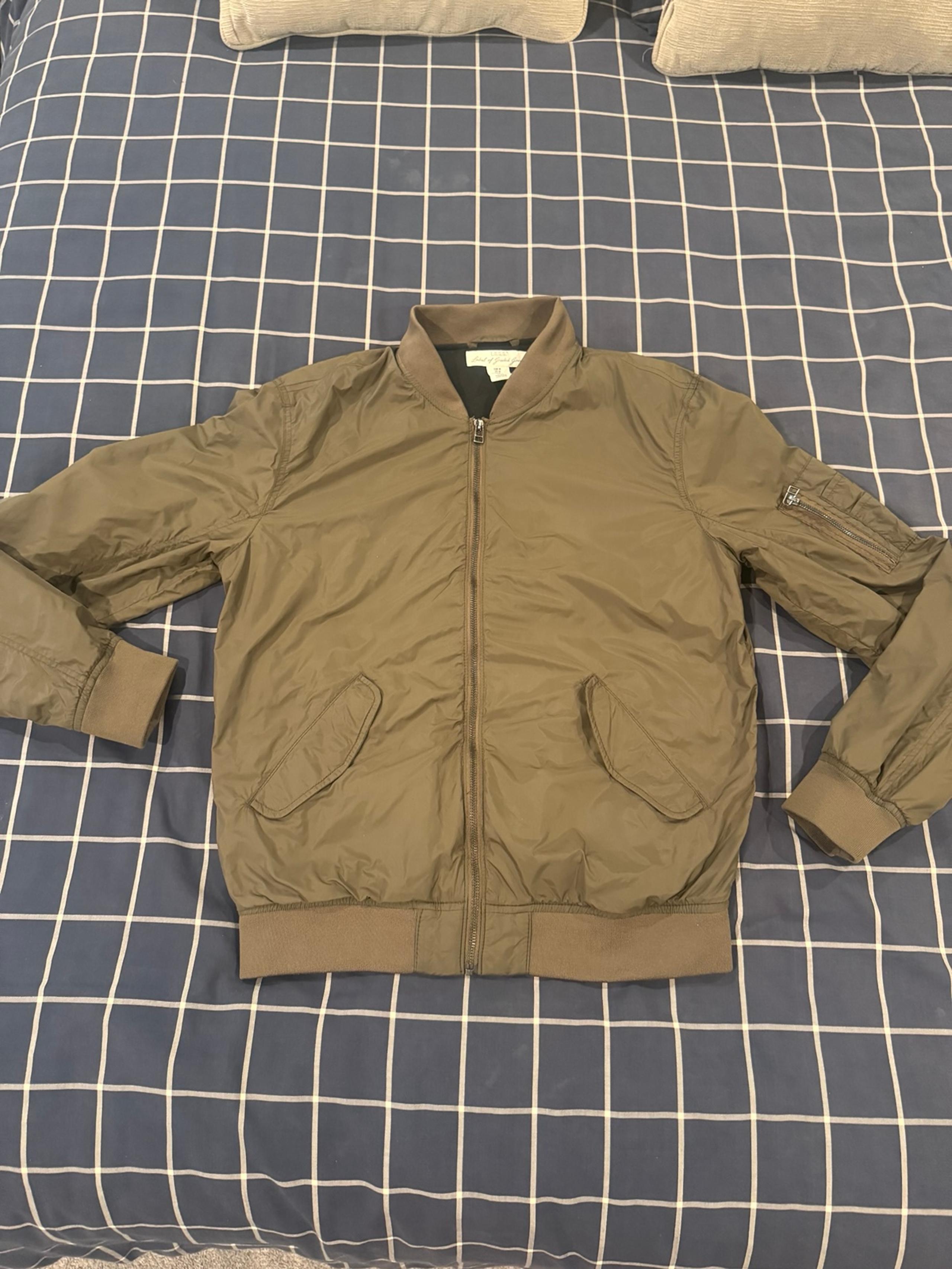 H&M L.O.G.G Nylon Bomber Jacket Pocket Zipper Olive Green Size Medium Unisex Men