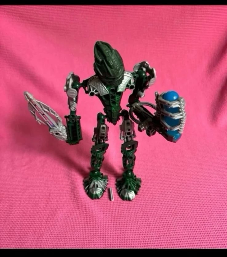 LEGO bionicle 8731 Toa Kongu sword still lights