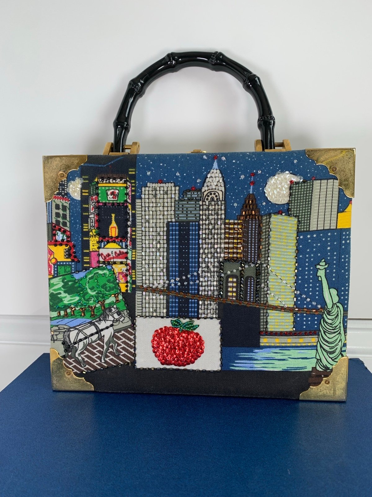 Braciano Fine Cigar Box Hand Bag NYC Skyline Beaded Vintage Unique
