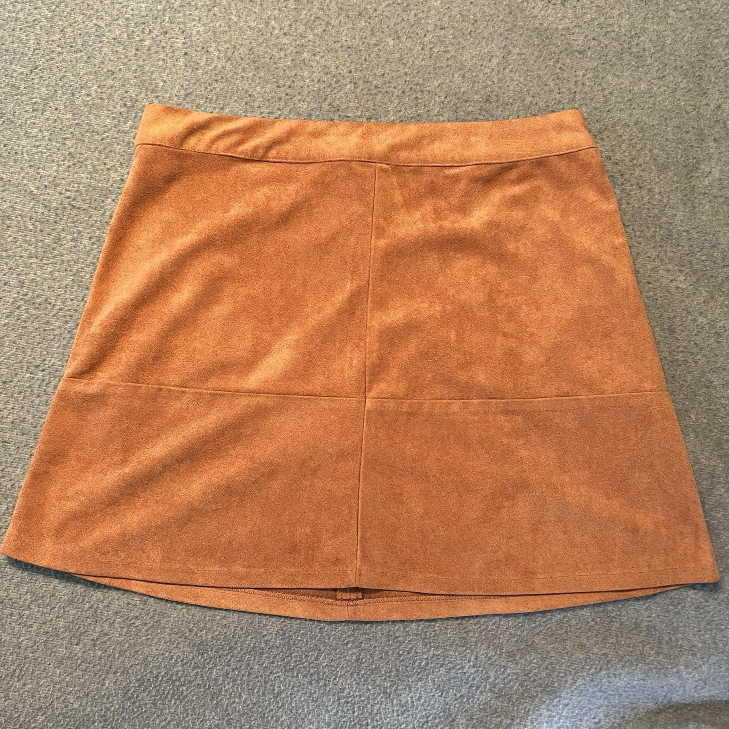 Lulus Micro Mini Skirt Women's Faux Suede Pink Salmon Lightweight Size Medium