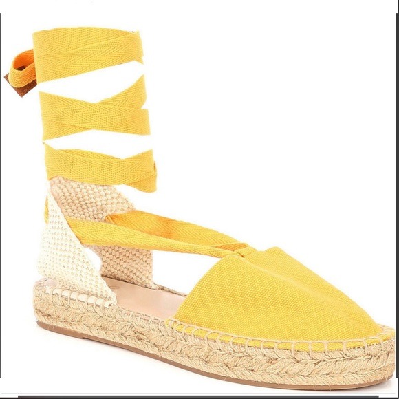 NWT ALDO Seniorita Yellow Wrap Tie Espadrilles 8.5