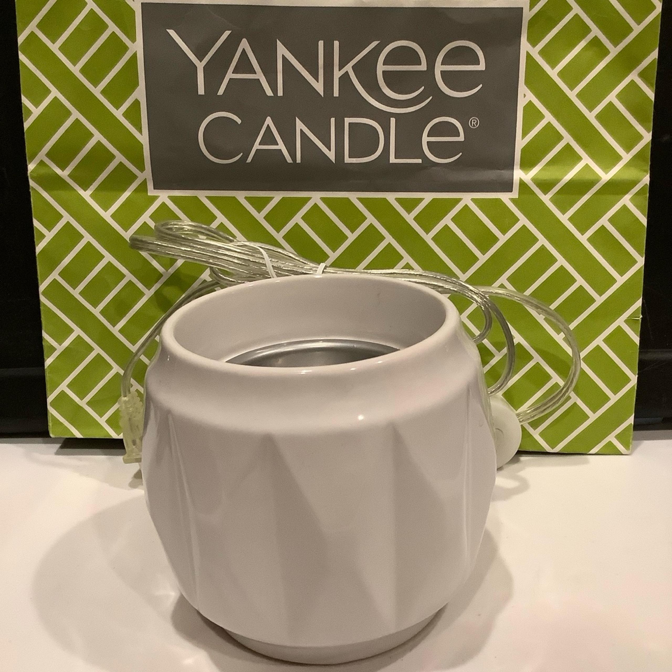 Yankee Candle Mia Scenterpiece Warmer