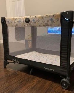 Graco playard + waterproof mattress