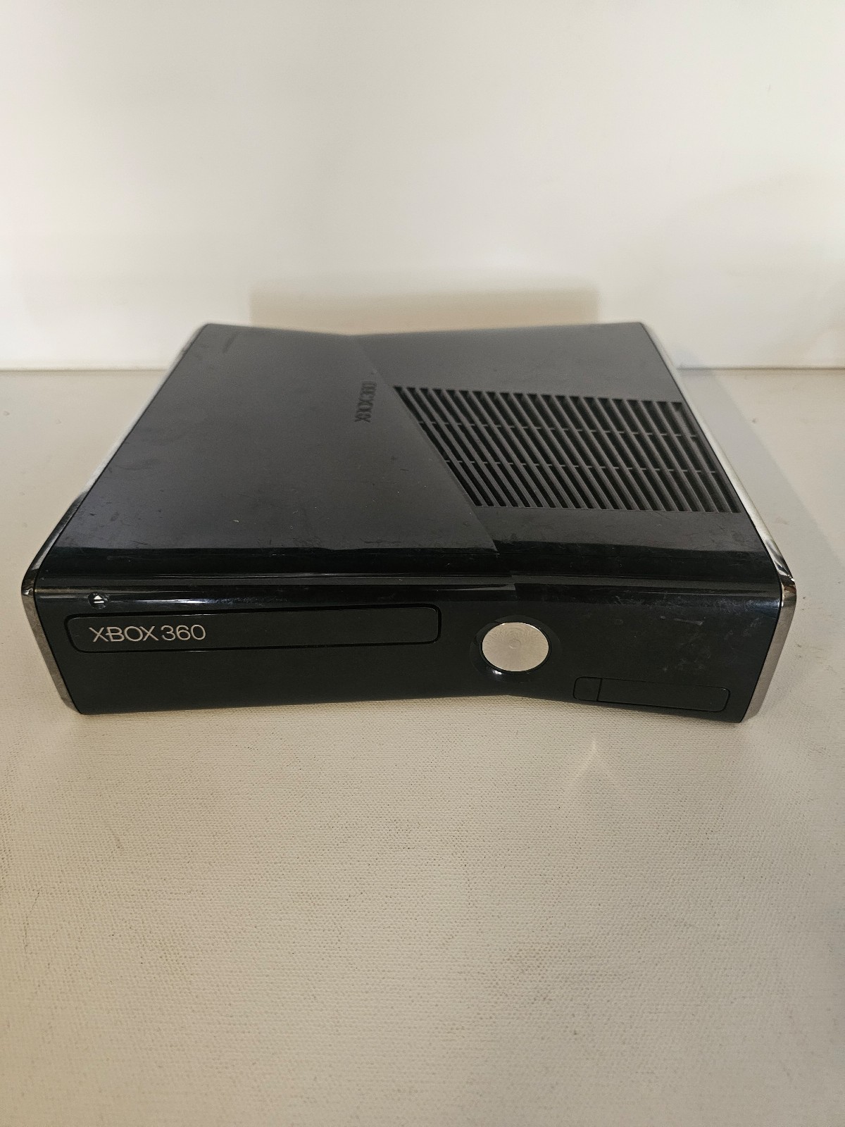 Microsoft Xbox 360 Slim Console Only - Tested With Downloaded Games MFR 6/7/11