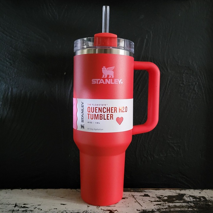 Stanley Flowstate Quencher 40 oz Valentine’s Day Red Tumbler Target Exclusive