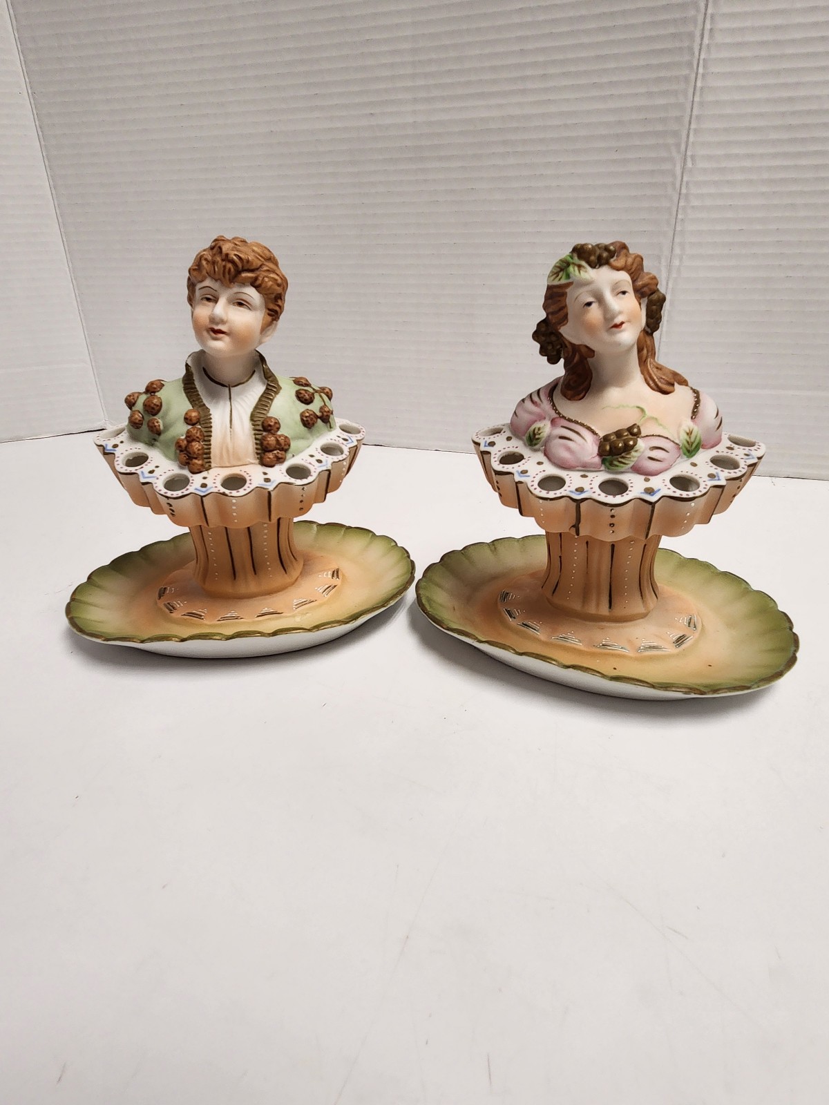 Antique porcelain cigarette holder ash tray set