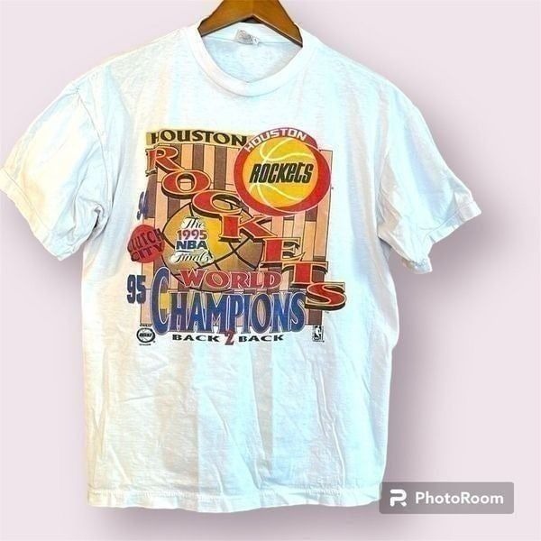 HOUSTON ROCKETS Vintage 1995 NBA Clutch City Back 2 Back Champions Graphic Tee