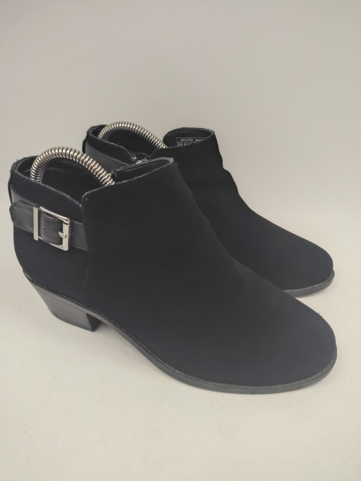 Vionic 322 Millie VS255 Women's 7 Wide Ankle Boots Black Suede Buckle Shoes