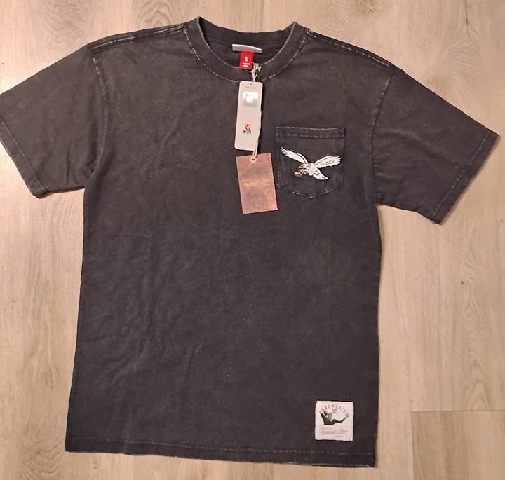 Athletic apparel Athletic T-Shirts Mitchell & Ness T-Shirts Size 2XL