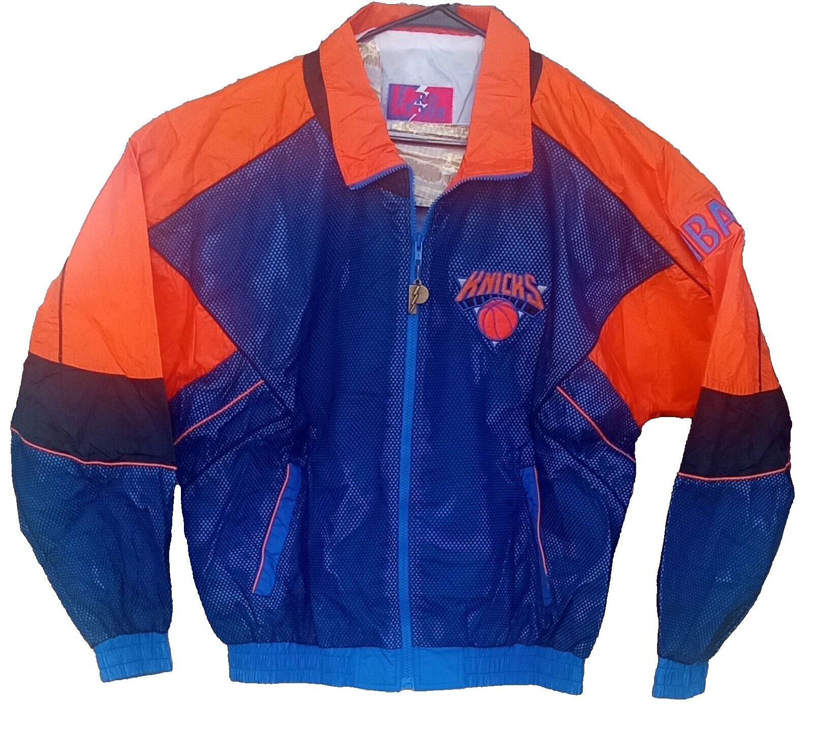 NBA New York Knicks Jacket Windbreaker Size LARGE New Vintage Full Length Zip
