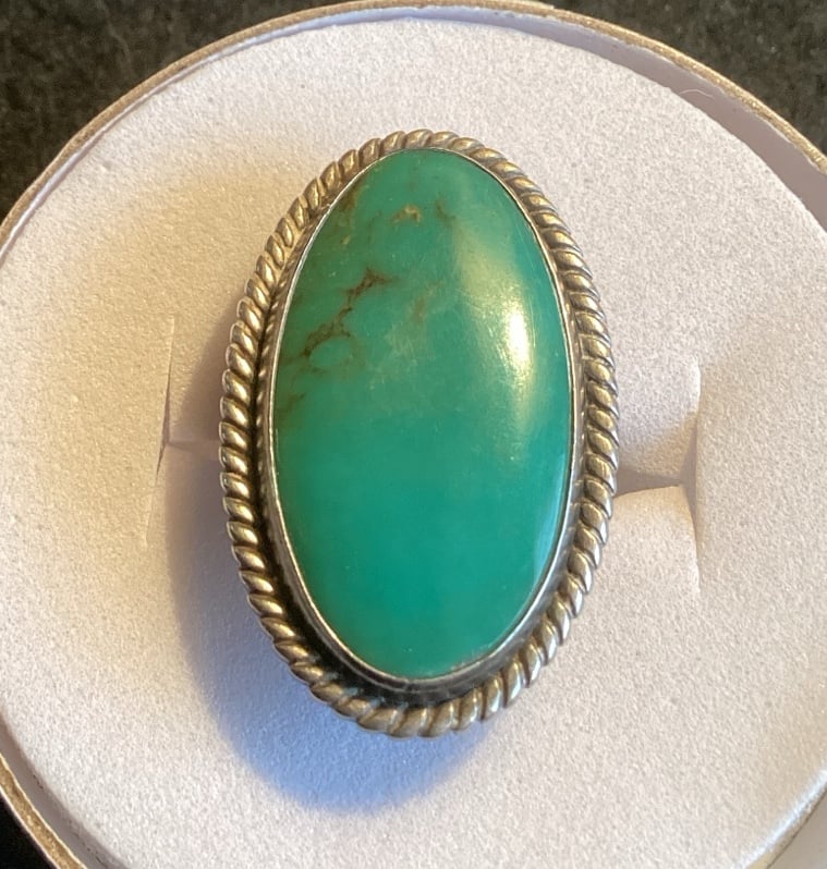 Vintage Navajo Turquoise Sterling Silver Ring.