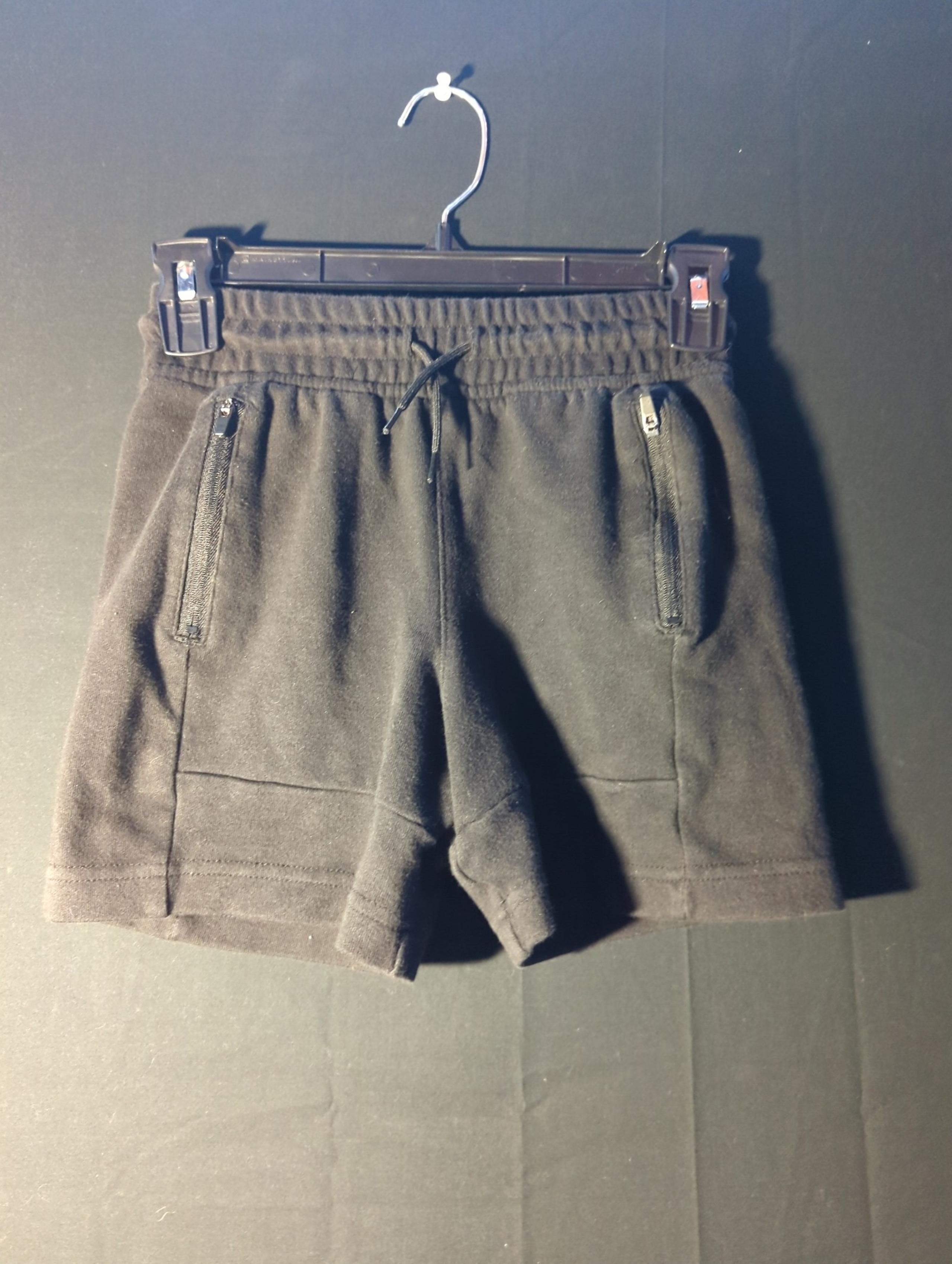 Black shorts boys size M (8)