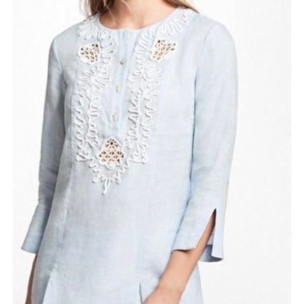 Brooks brothers, women’s blue embroidered tunic top size 2