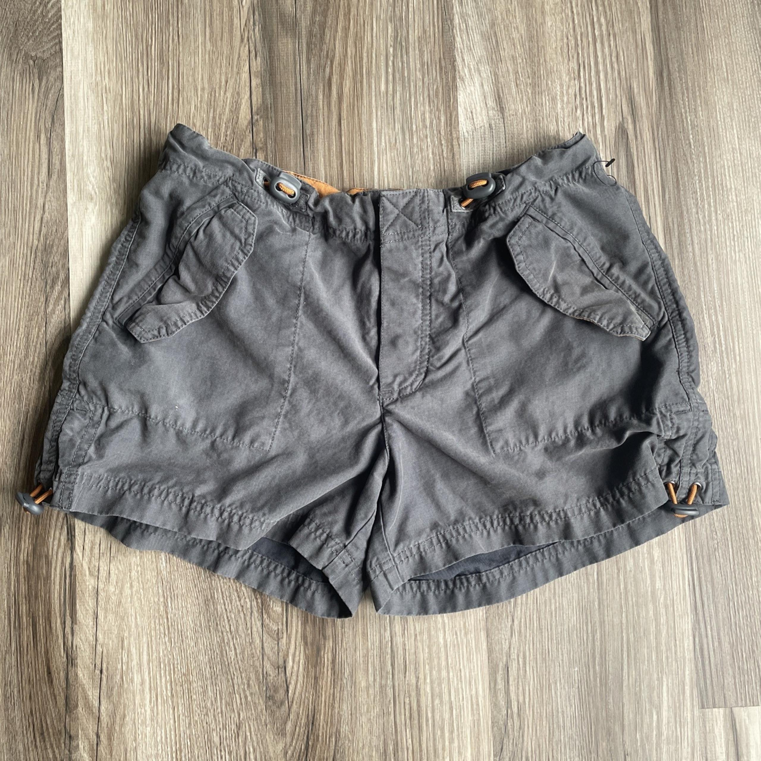Vintage Y2k American Eagle Shorts Womens 2 Grey 3" Inseam Cargo Pockets Micro