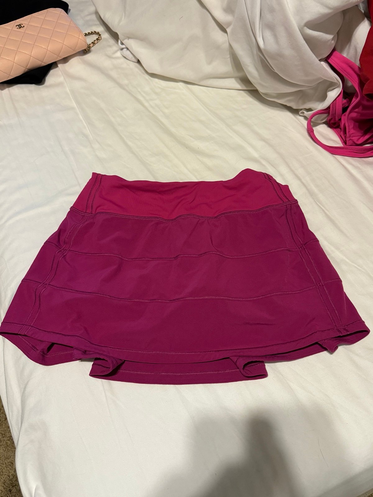 ripened raspberry lululemon skirt