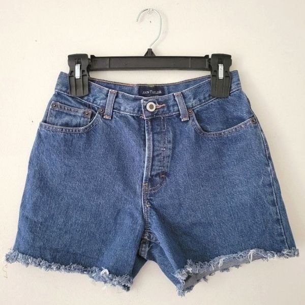 Ann Taylor Cut-Off Shorts 2 Low-Rise