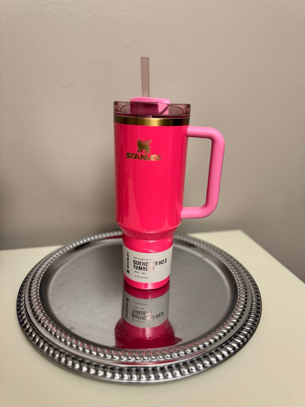 **Free Shipping** Stanley 40oz Pink parade quencher
