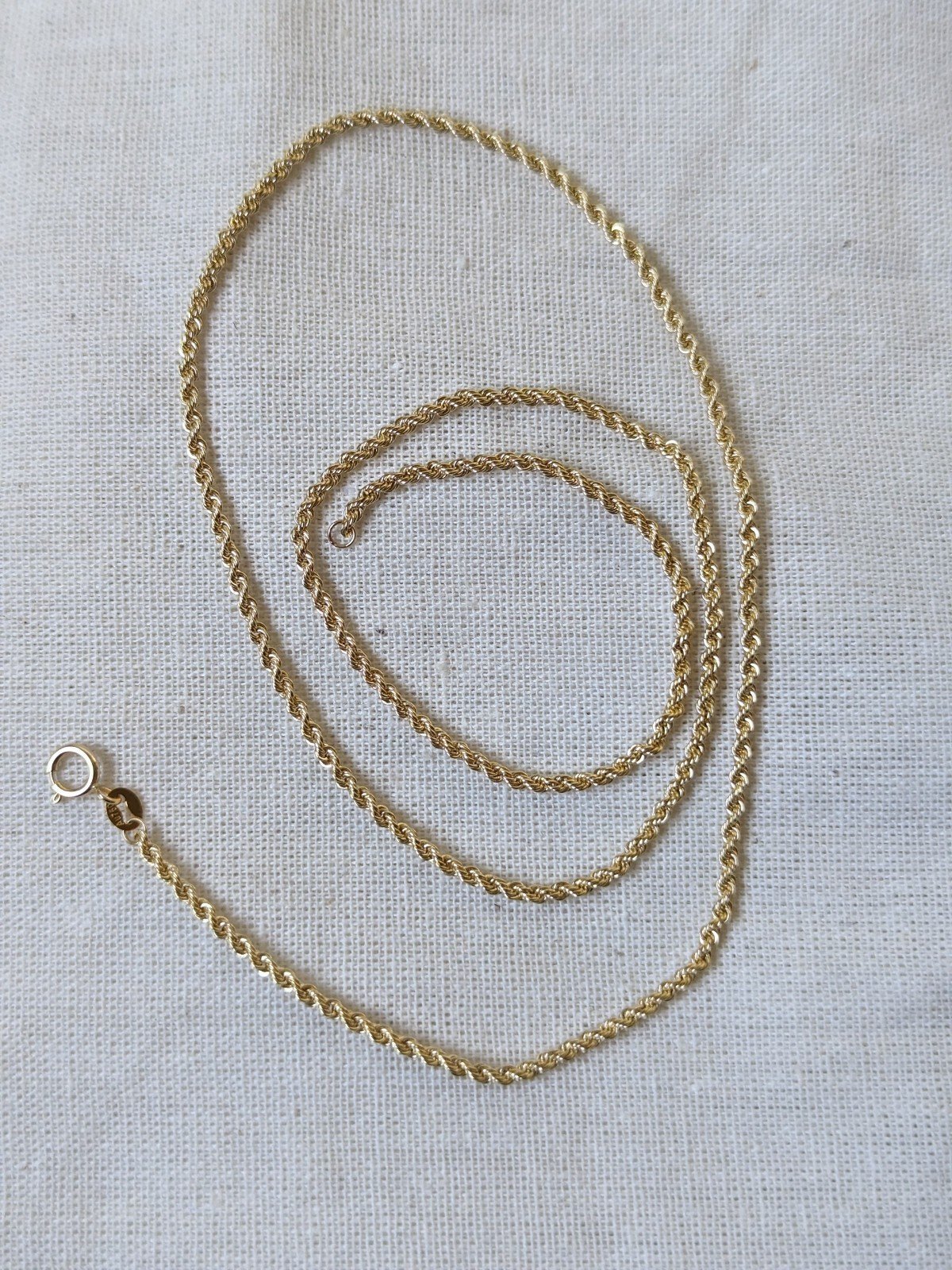 Solid 18K gold twisted 2.5mm 19 necklace